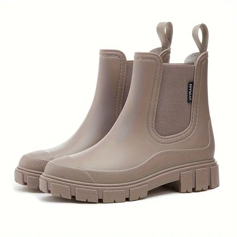 Women's waterproof slip-on Chelsea boots, black, side view, perfect for rain and autumn fashion