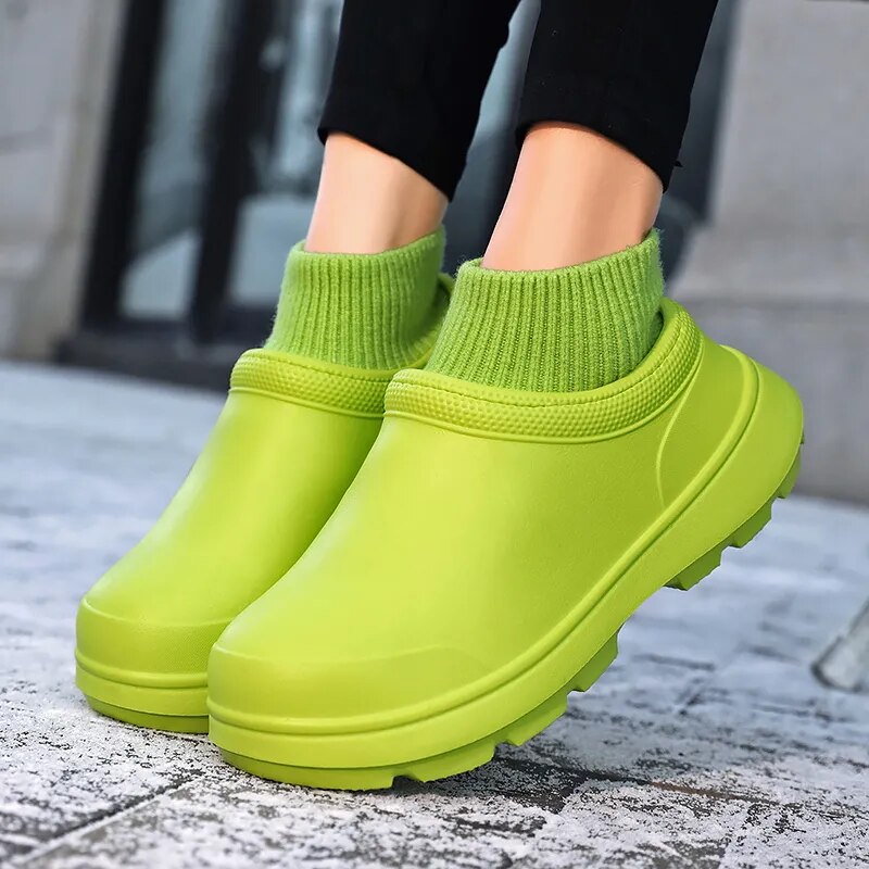 Close-up of the knit ankle cuff on women's waterproof slip-on clogs, highlighting texture.