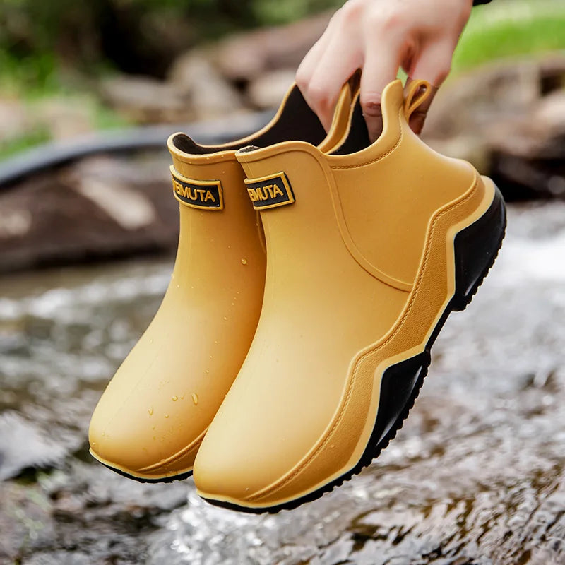 Casual women's waterproof outdoor boots with easy slip-on design.
