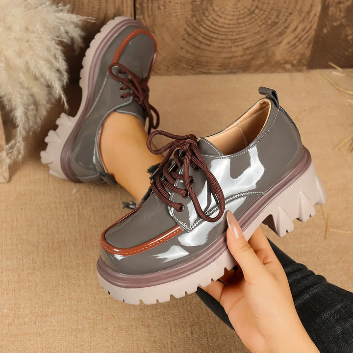 Women's versatile black lace-up platform sneakers, perfect for fashion and comfort with orthopedic support