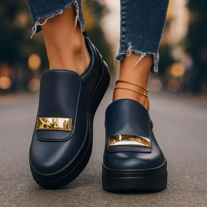 Fashionable women's platform sneakers, elevated sole, orthopedic support, white and gold design.