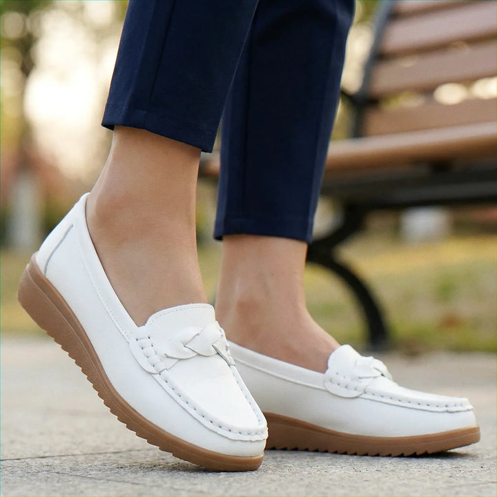 Easy Wear Women's Orthopedic Loafers: Wide fit, slip-on design, ensuring arch support & comfort.
