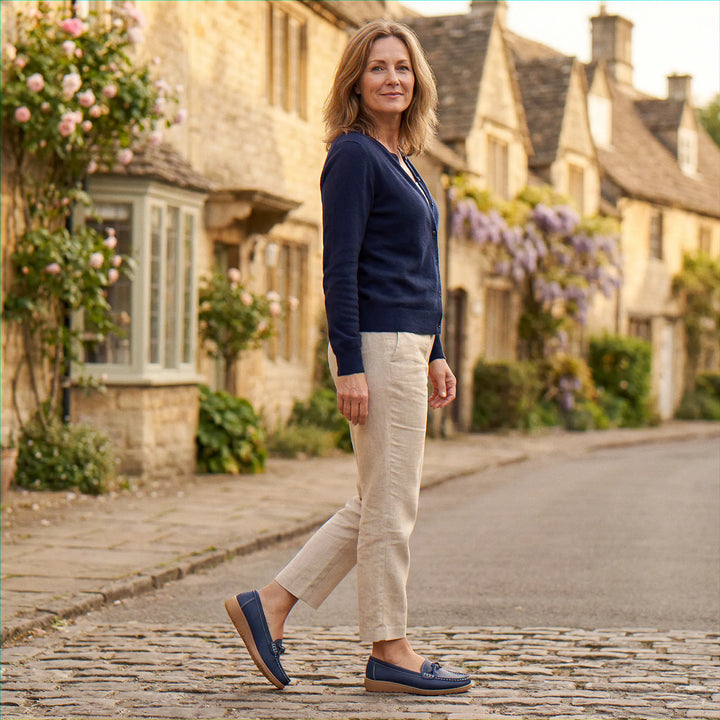 Women's Wide Fit Slip-On Loafers: Orthopedic design with robust arch support for everyday ease.